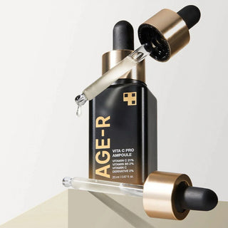 Medicube AGE-R Vita C Pro Ampoule bottle with two applicators