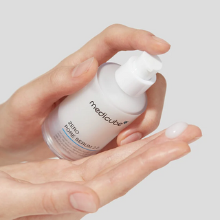 medicube Zero Pore Serum 2.0 37mL pumped out on a hand